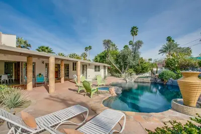 Image de Spacieux Pool & Spa Home w / Grand espace de vie extérieur + Cuisine extérieure