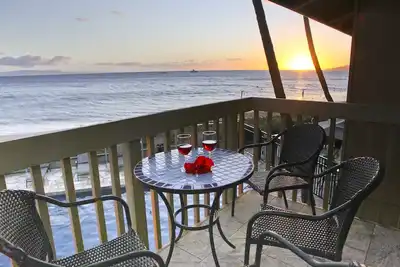 Image de Kihei Sands Beachfront Condo B8 sur la magnifique plage de sucre de Maui!