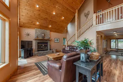 Image de Secret le mieux gardé - Accès au grand lac à la maison près du Wisp Resort