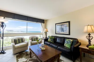 Image de Unité 48 - Condominium avec 1 chambre et 1 salle de bain avec vue partielle sur le golfe du Sud