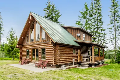 Image de Chalet de montagne paisible avec une vue imprenable, parfait pour une escapade tranquille!