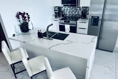 Image de Brand New Condo à Gracebay.