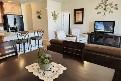 Image de Extraordinaire balcon avec deux chambres en copropriété-195b