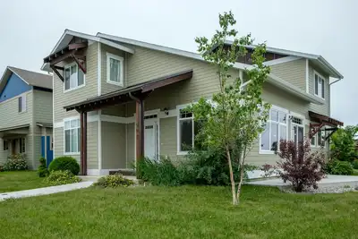 Image de Maison de trois chambres située au centre de Bozeman!