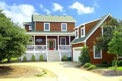 Image de Serendipity: Piscine privée, bain à remous, véranda