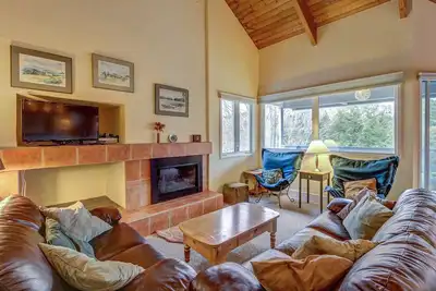 Image de Condo de ski confortable avec 3 piscines communes, bain à remous, animations et accès aux pistes de ski à proximité