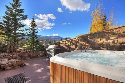 Image de Superbe townhome avec excellent emplacement à Main St & Pistes - Vues phénoménales
