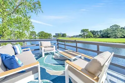 Image de Vue sur la baie, Golf gratuit, Voiturette de golf 4 places, Linkside 434, Animaux acceptés