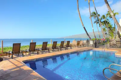 Image de Kihei Sands Beachfront Condo A11 sur la magnifique plage de sucre de Maui!
