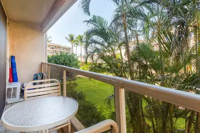 Image de Maui Banyan H-214, 1 chambre, 2 piscines, bain à remous, tennis, pour 4 personnes