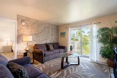 Image de Unité 355 - 2 Chambre 2 Salle de bain Bay Side Intérieur Condominium