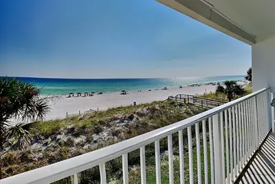 Image de Magnifique condo Vista Del Mar sur l'île d'Okaloosa, près de bons restaurants et activités!