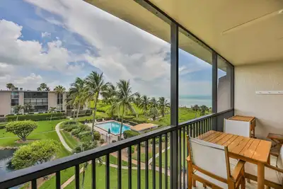 Image de Sundial O405: Vue Golfe, ÉTAGE SUPÉRIEUR, Sleeps 8 Plus 100 $ + Rabais Exclusif Sur La Plage!