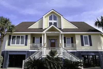 Image de Marshall Blvd. 3113- Grande Maison sur l'�����le de Sullivan w / Vues Exceptionnel!