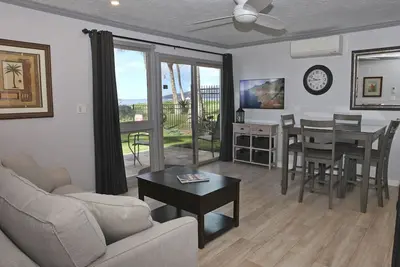 Image de Kihei Sands Beachfront Condo A9 sur la belle plage de Sugar de Maui!