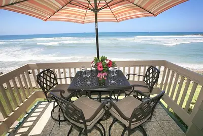 Image de Absolute Beach Front Cottage! Vues Panoramiques, 3 lits Queen, E20-Tropical Paradise