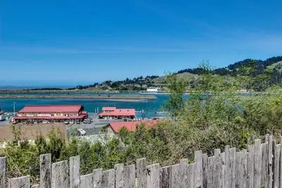 Image de Mignon, chien sympathique chalet avec vue sur la baie et l'océan - pr��s de la plage