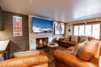 Image de Vail Village Condominium - À pied des remontées mécaniques, sur Gore Creek, un excellent rapport qualité-prix! Vail Trails East