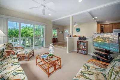 Image de Poipu Central A / C confortable rez-de-chaussée spacieux * Regency 910 *