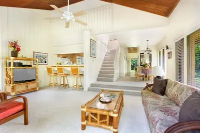 Image de Poipu spacieuse 2e chambre est un Loft avec vue sur le jardin tropical \"A \/ C Master\" * Manualoha 1101 *