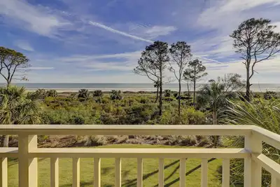 Image de 2 Chambre Oceanfront 3e étage Villa avec Private Oceanfront Balcon!