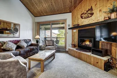 Image de 7ème nuit gratuite! Marchez jusqu’à la ville / à l’ascenseur en flocon de neige, Wi-Fi, accès à la piscine chauffée et au bain à remous