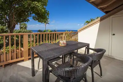 Image de Maui Kamaole # A-201 2bd / 2ba, Vue Mer, Rang Avant, Complet A / C, Wifi, 4 Couchages