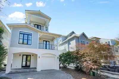 Image de Paradise30a ~ Pompano Palace, vue sur le golfe! Ascenseur! Piscine communautaire! Vélo / Marche à Rosemary