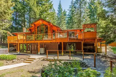 Image de Economisez 25% Maintenant! 4bd Secruded Riverfront Home Nr Suncadia-grass Yard-fire Pit