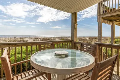 Image de Vues spectaculaires sur l'océan, Pas Droit Sur Le Sable De Votre Pont, Animaux Acceptés