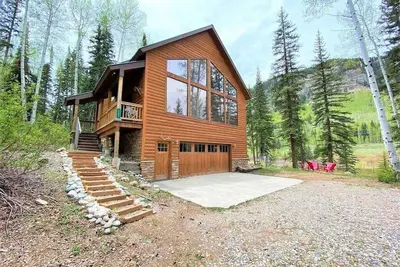 Image de Spacieux Lodge avec étang, bain à remous privé à seulement 1 Mile à Purgatory Ski Resort