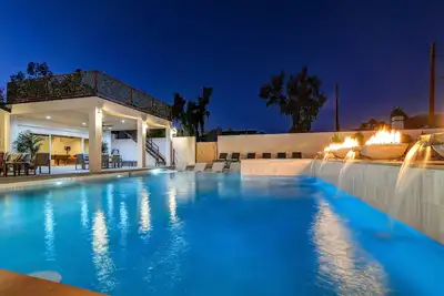 Image de Vieille Ville Scottsdale Man Den, Terrain De Volleyball, Hot Tub, Shuffleboard! Tout!