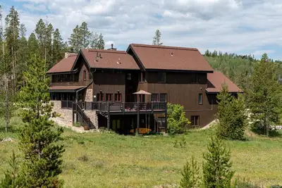 Image de Superbe retraite Mtn | Paradis privé | Animaux acceptés (rare! ) | Équipements Galore | 16 couchages