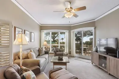 Image de Cuisine mise à jour et vue magnifique!