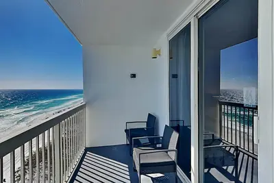 Image de Condo en bord de mer à Destin ~ Vues incroyables sur le golfe ~ Excellents équipements!