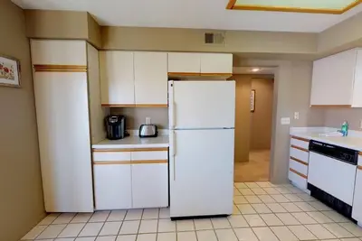 Image de Deux chambres à coucher et deux salles de bains, Desert Falls Condo, avec des vues occidentales sur la montagne