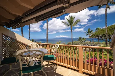 Image de Maui Kamaole # A-207 Ocean View 2bd / 2ba magnifiquement rénové en Avant Row!