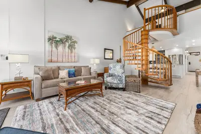 Image de Kamaole Sands # 7-403 Tarifs avantageux. Jardin et vue partielle sur l'océan, pour 6 personnes