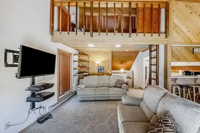 Image de Condo confortable avec terrasse, piscines partagées et spas - très bien situé près du lac Shaver