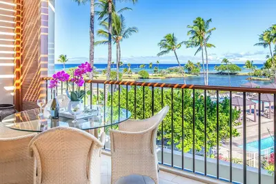 Image de Dernier étage, Condo 2 chambres avec vue sur l'océan!