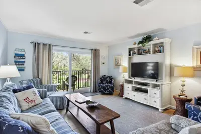 Image de Surf Court 15 - Belle maison de ville - 1 pâté de maisons de la plage