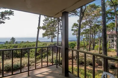 Image de Ocean Pines # 28 - Condo Pebble Beach - Vue sur l'océan de luxe