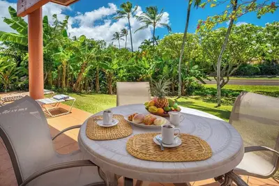 Image de Poipu Rez-de-jardin Vue sur jardin Accès facile à la piscine * Makanui 512 *