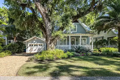 Image de Belle maison de luxe Cottage juste au coin de Pier Village! Ssi