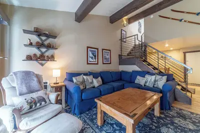 Sommet spacieux près de Eagle Lodge # 398