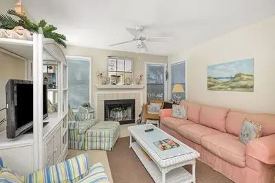 Harbour Oaks # 407 - St. Simons Island