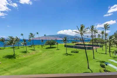 Image de Nouvel intérieur 2019! Emplacement penthouse impressionnant, deux ponts vue sur l'océan