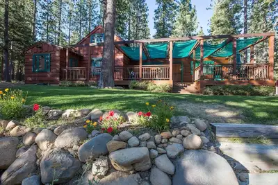 Image de Ward Creek - Old Tahoe Cabin mignon et confortable sur Ward Creek