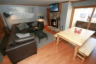 Image de 50 verges de la base de la télécabine Lionshead Arcade