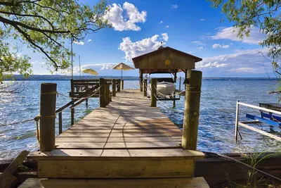Image de The Willows: \"Charmant chalet avec des couchers de soleil paisibles\"